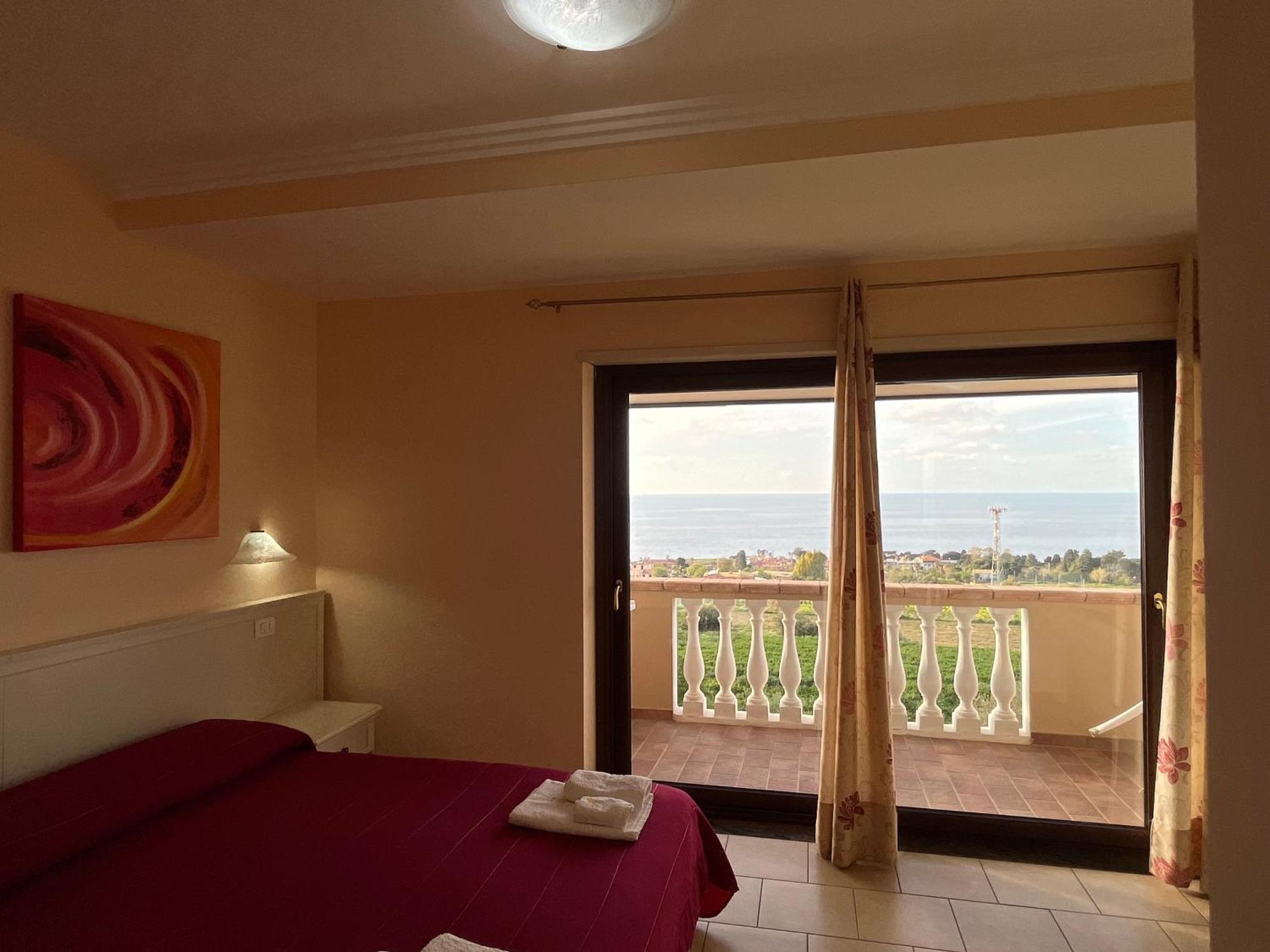 Residenza Domus Aurea Tropea- Vista Mare Hotel Santa Domenica  Kültér fotó