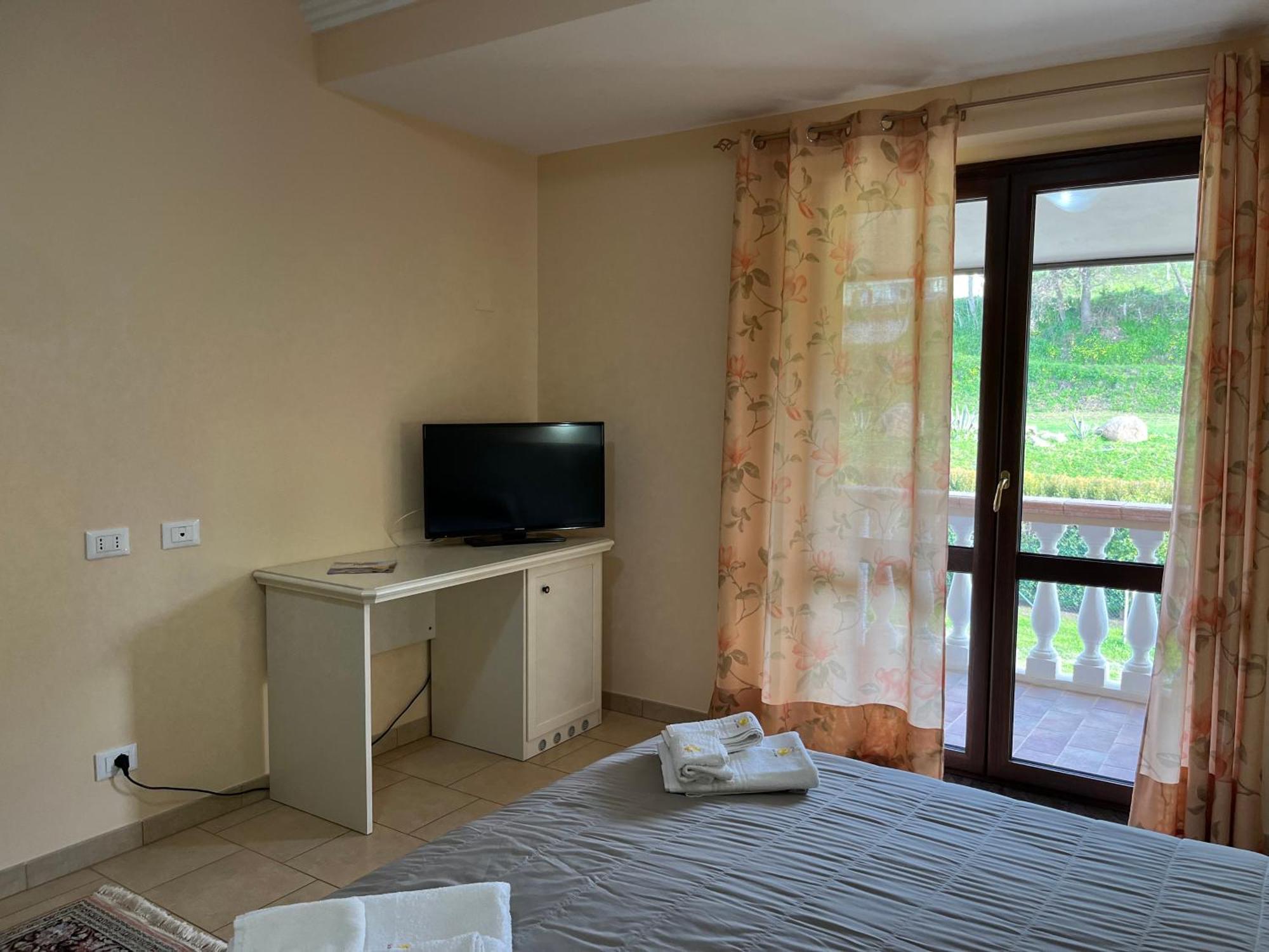 Residenza Domus Aurea Tropea- Vista Mare Hotel Santa Domenica  Kültér fotó