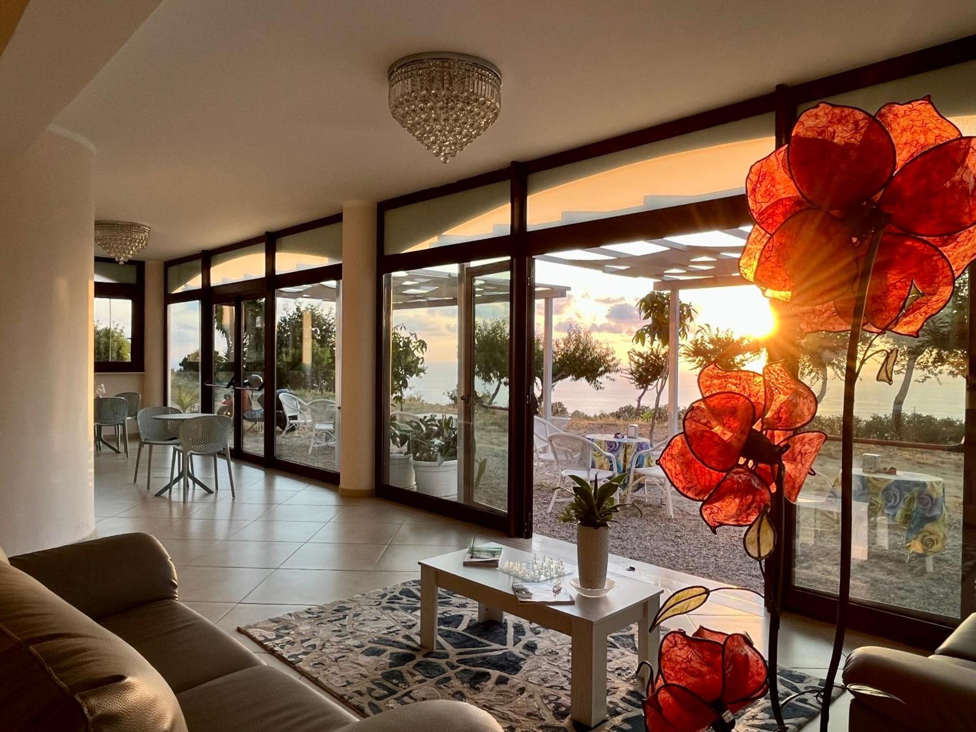 Residenza Domus Aurea Tropea- Vista Mare Hotel Santa Domenica  Kültér fotó